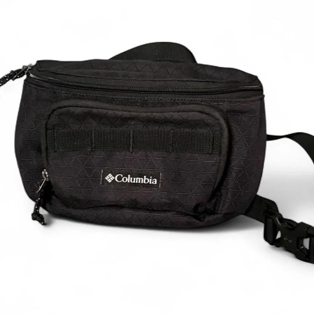 Columbia Zigzag Hip Pack Black Fanny Pack Waist Bag Hiking Outdoor Travel